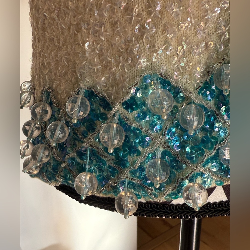 Vintage 50s 60s Mod Sequined and Beaded Zip Back Top - Picture 15 of 17